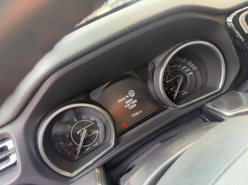 2018 Jeep Grand Commander 2.0T 265HP L4 9AT,autocango,china used car exporter,china ev exporter,chinese used car exporter,chinese used ev exporter