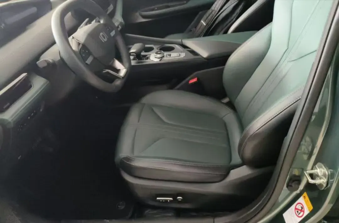 2023 Volkswagen Polo 1.5L 113HP L4 6AT,autocango,china used car exporter,china ev exporter,chinese used car exporter,chinese used ev exporter