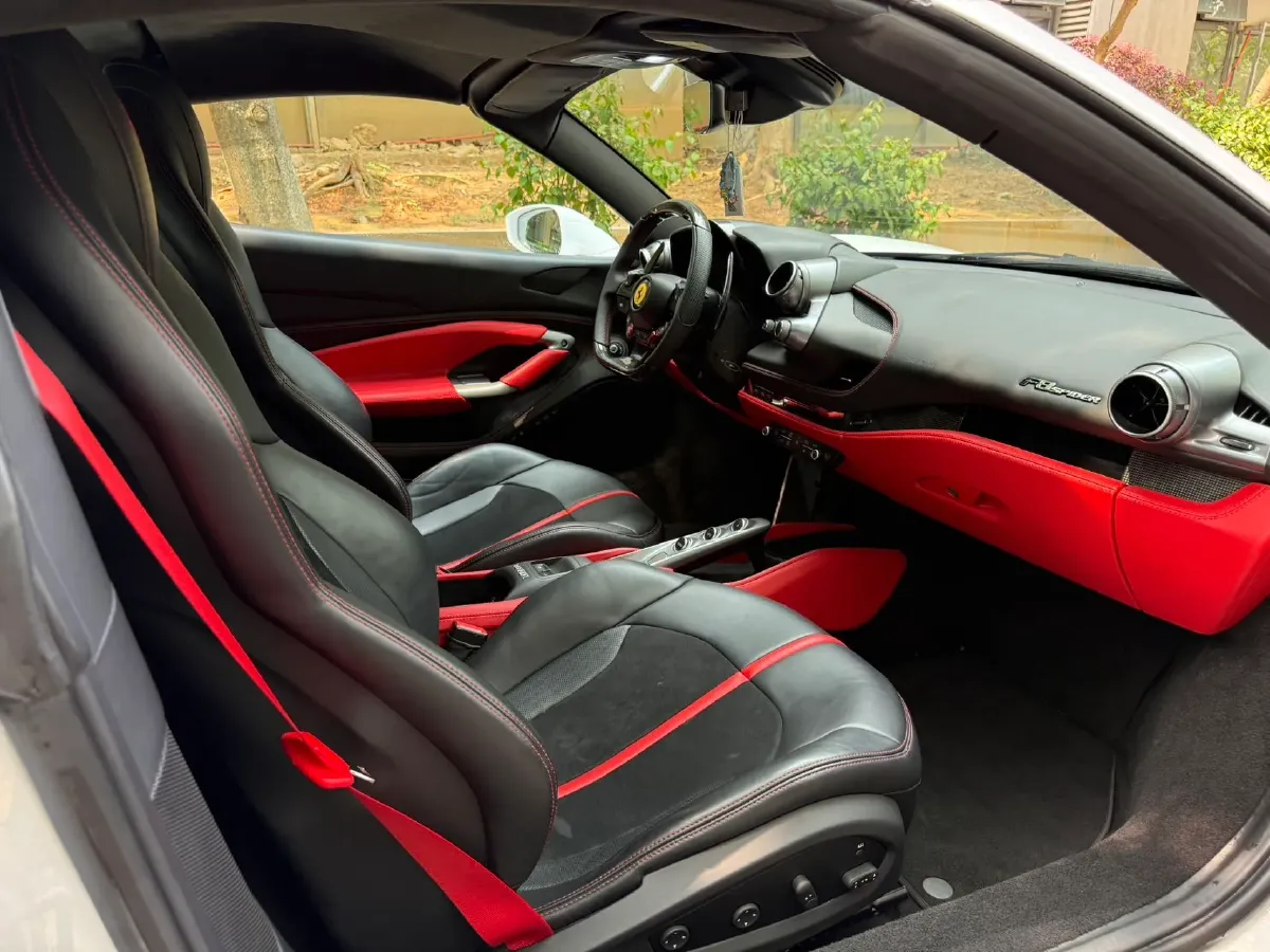 2019 Aston Martin DB11 5.2T 639HP V12 8AT,autocango,china used car exporter,china ev exporter,chinese used car exporter,chinese used ev exporter