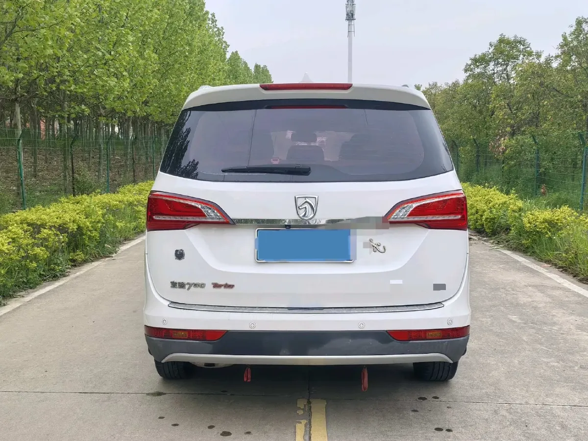 2017 SWM X7 1.5T 156HP L4 5MT,autocango,china used car exporter,china ev exporter,chinese used car exporter,chinese used ev exporter