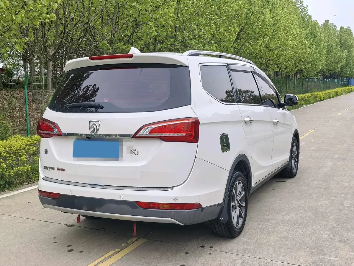 2017 SWM X7 1.5T 156HP L4 5MT,autocango,china used car exporter,china ev exporter,chinese used car exporter,chinese used ev exporter
