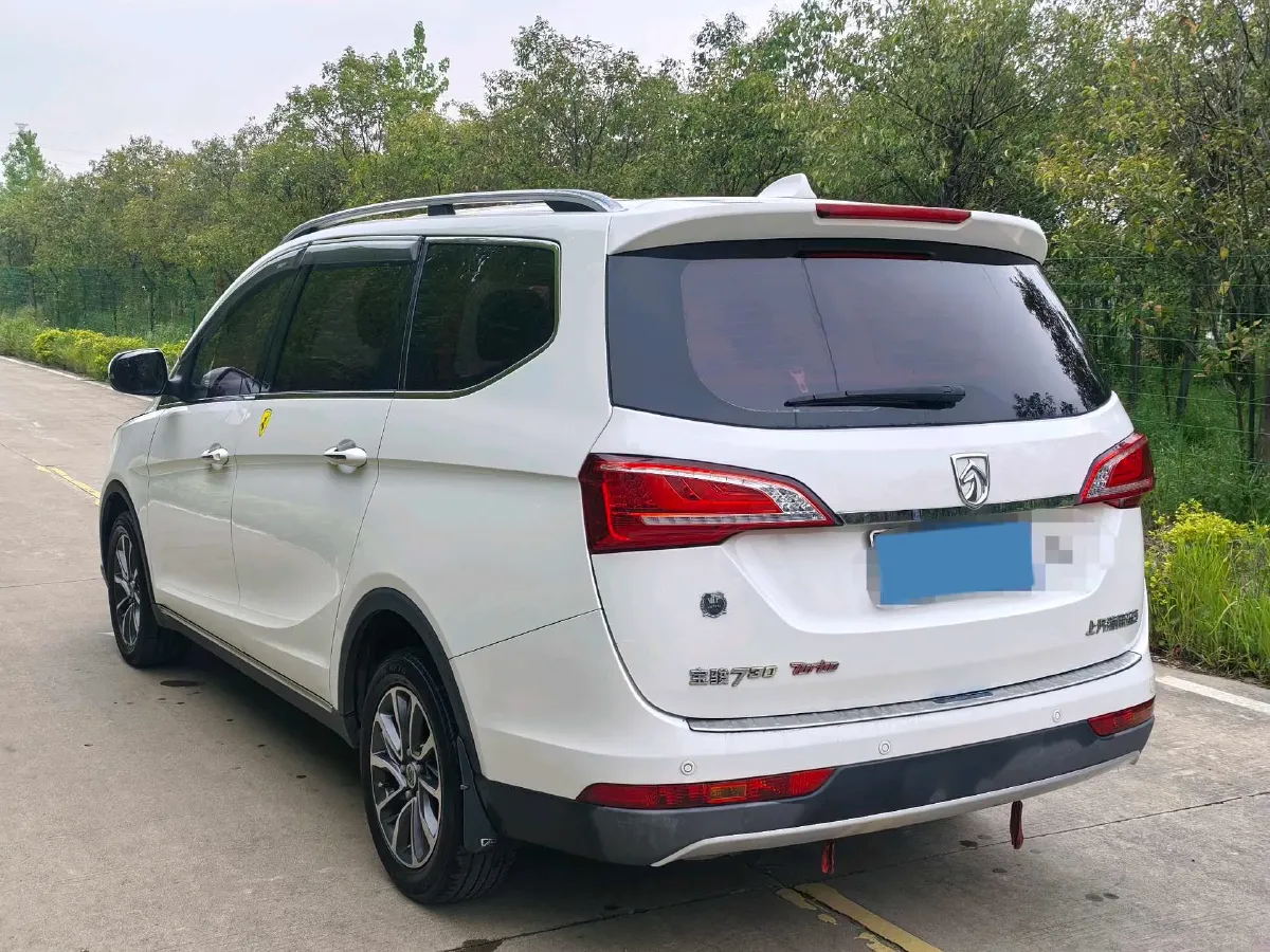 2017 SWM X7 1.5T 156HP L4 5MT,autocango,china used car exporter,china ev exporter,chinese used car exporter,chinese used ev exporter