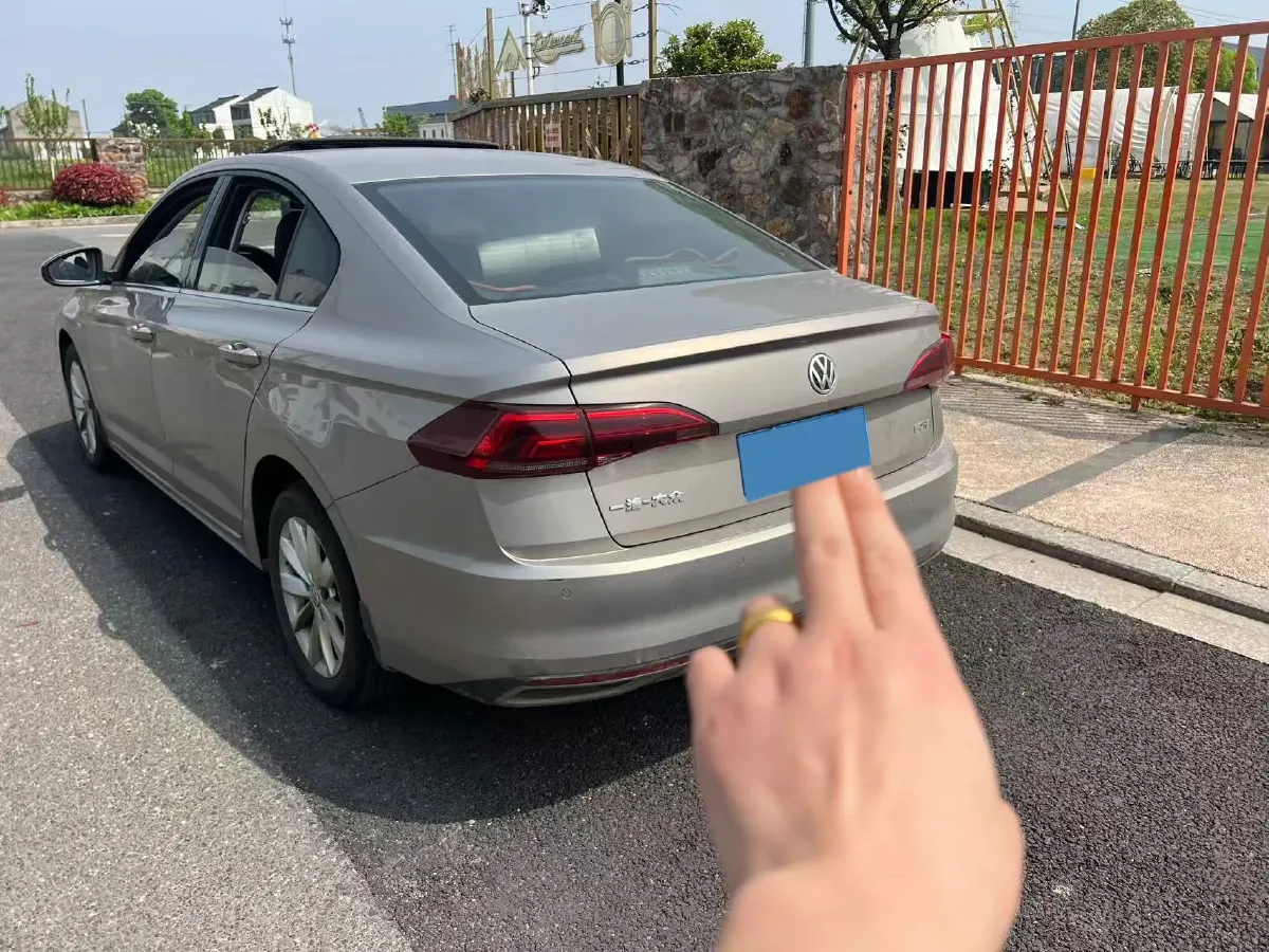 2019 MAXUS XinTu V80 2.5T 136HP L4 6MT,autocango,china used car exporter,china ev exporter,chinese used car exporter,chinese used ev exporter