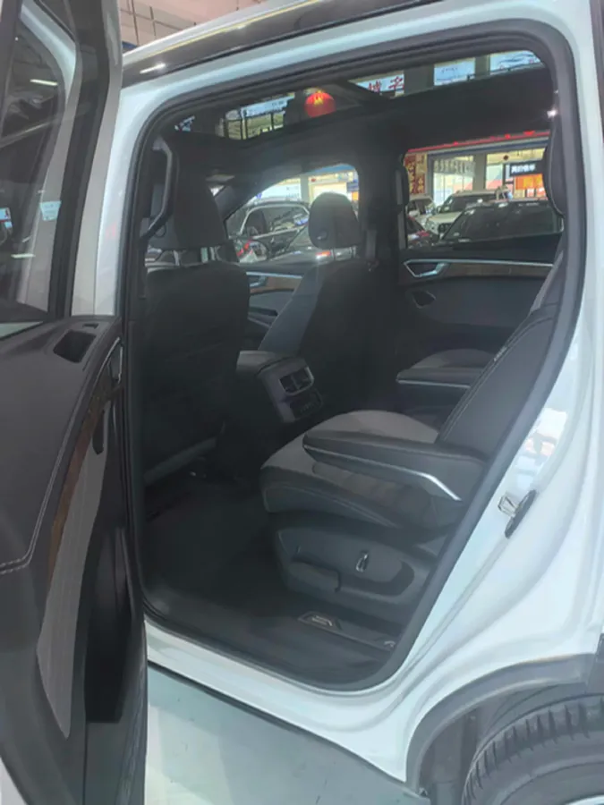 2023 Volkswagen Talagon 2.0T 220HP L4 7DCT,autocango,china used car exporter,china ev exporter,chinese used car exporter,chinese used ev exporter