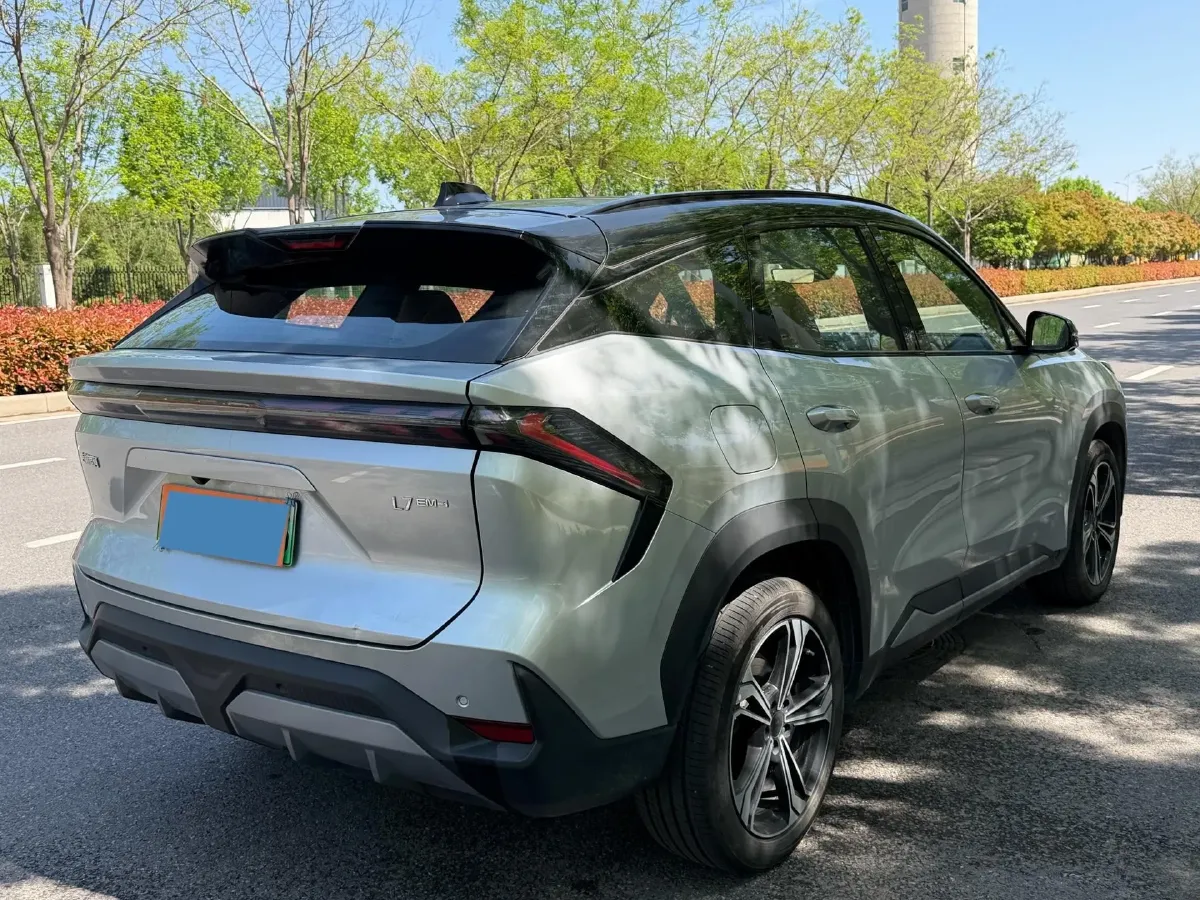 2025 Geely Galaxy L7 1.5L 112HP L4 1DHT PHEV 18.4KWH,autocango,china used car exporter,china ev exporter,chinese used car exporter,chinese used ev exporter