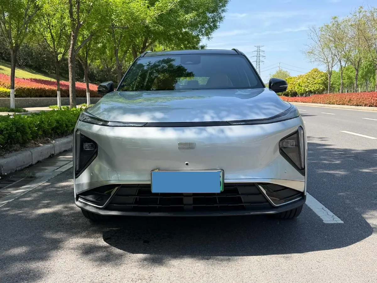 2025 Geely Galaxy L7 1.5L 112HP L4 1DHT PHEV 18.4KWH,autocango,china used car exporter,china ev exporter,chinese used car exporter,chinese used ev exporter