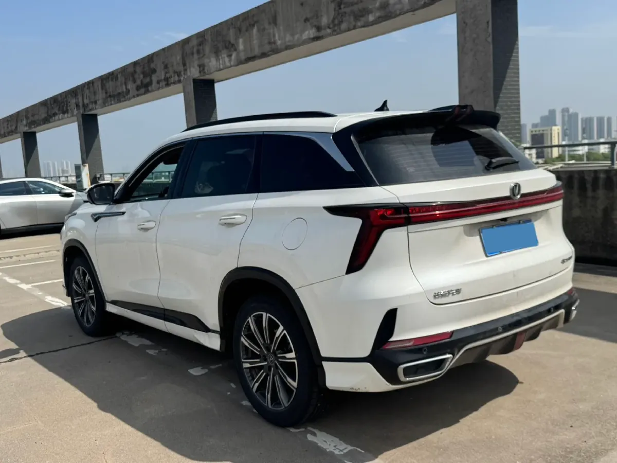 2023 ChangAn CS75 Plus 1.5T 188HP L4 8AT,autocango,china used car exporter,china ev exporter,chinese used car exporter,chinese used ev exporter
