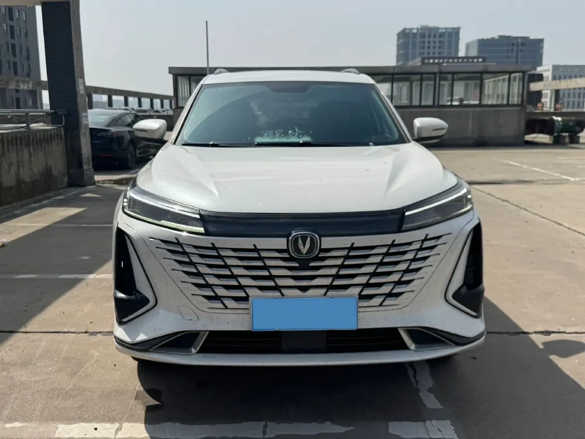 2023 ChangAn CS75 Plus 1.5T 188HP L4 8AT,autocango,china used car exporter,china ev exporter,chinese used car exporter,chinese used ev exporter