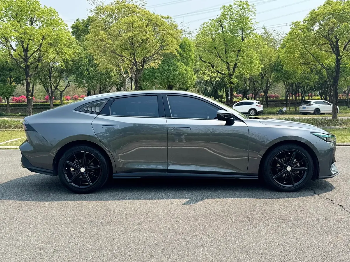 2022 ChangAn UNI-V 1.5T 188HP L4 7DCT,autocango,china used car exporter,china ev exporter,chinese used car exporter,chinese used ev exporter