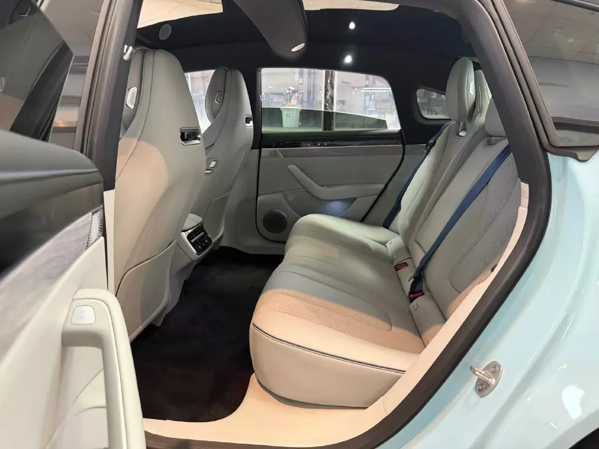 2026 Luxeed S7 BEV,autocango,china used car exporter,china ev exporter,chinese used car exporter,chinese used ev exporter