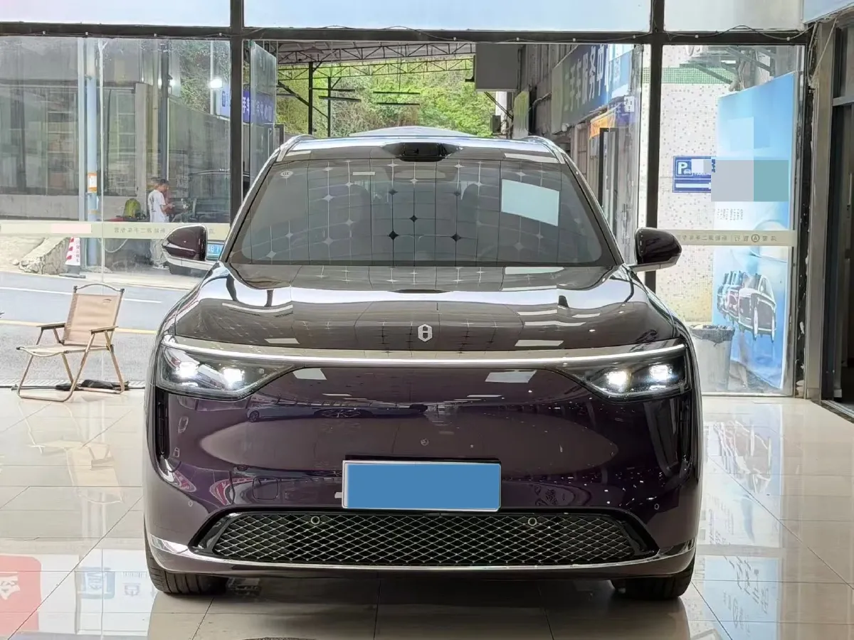 2025 AITO AITO M8 REEV 160HP REEV 53.4KWH,autocango,china used car exporter,china ev exporter,chinese used car exporter,chinese used ev exporter