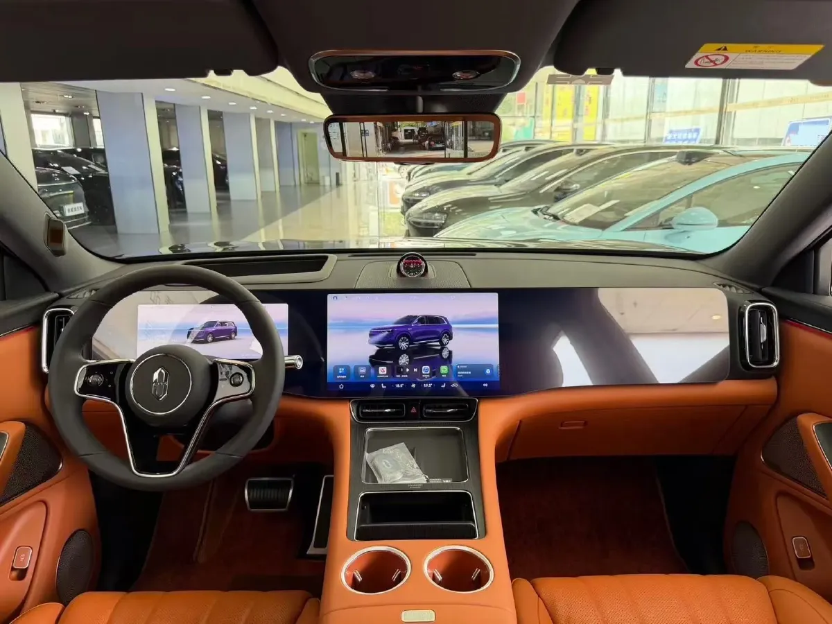 2025 AITO AITO M8 REEV 160HP REEV 53.4KWH,autocango,china used car exporter,china ev exporter,chinese used car exporter,chinese used ev exporter