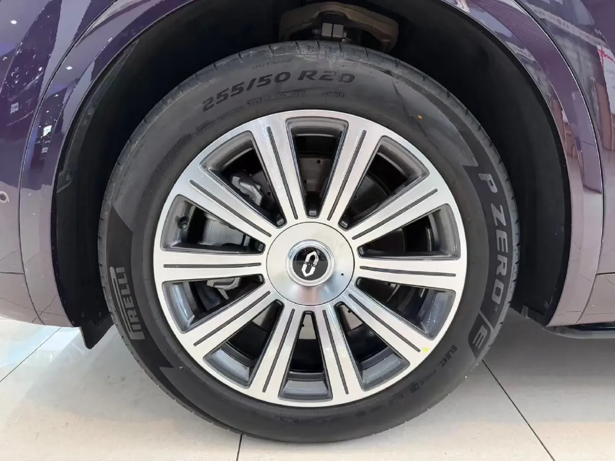 2025 AITO AITO M8 REEV 160HP REEV 53.4KWH,autocango,china used car exporter,china ev exporter,chinese used car exporter,chinese used ev exporter