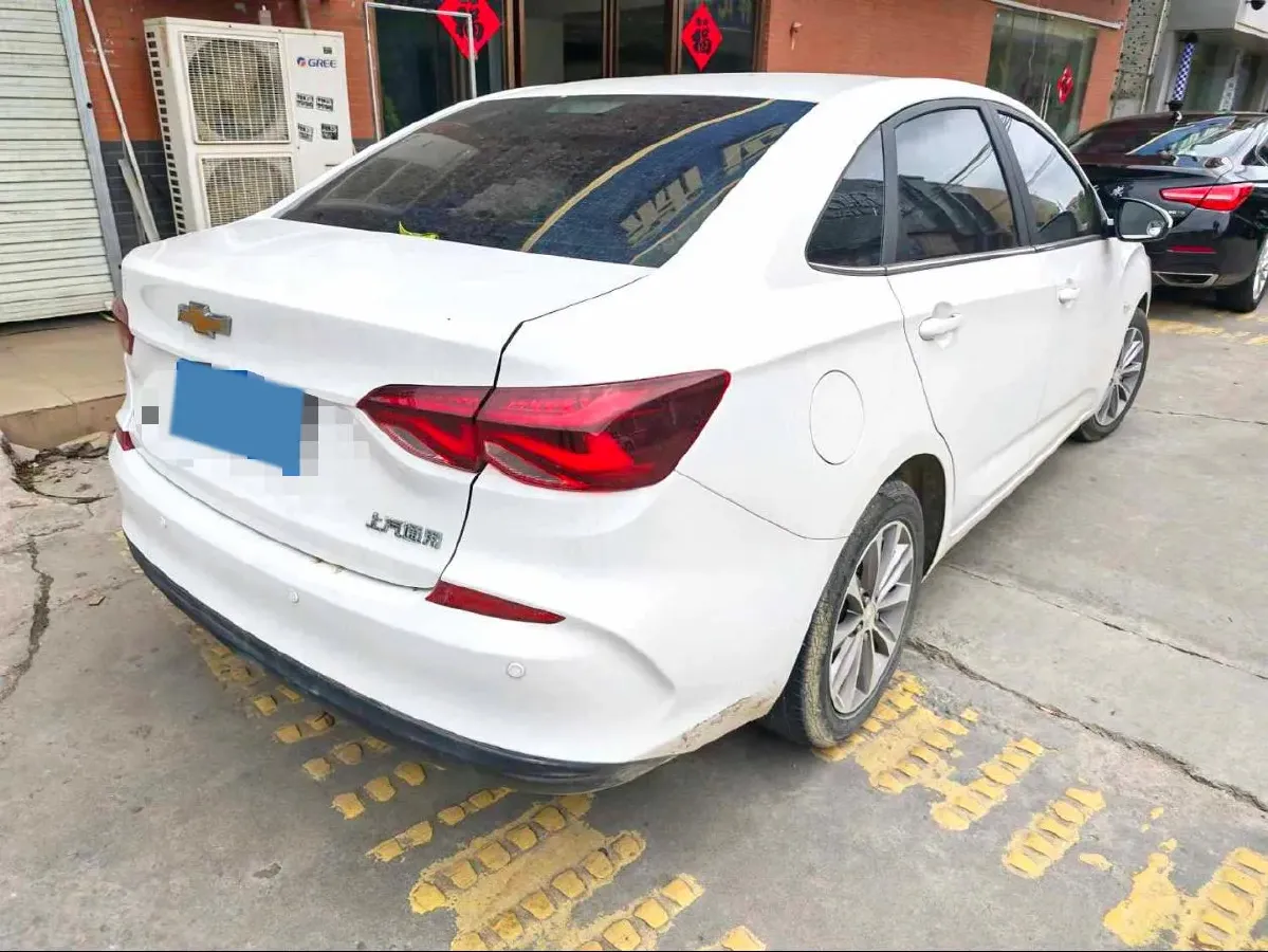 2021 Chevrolet Monza 1.5L 113HP L4 6AT,autocango,china used car exporter,china ev exporter,chinese used car exporter,chinese used ev exporter