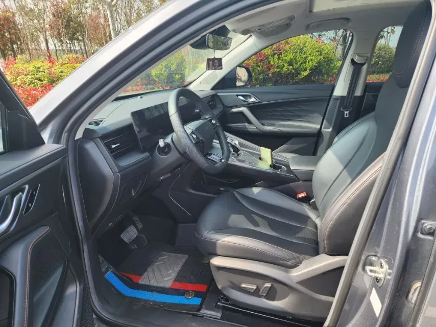 2023 Roewe RX5 1.5T 188HP L4 7DCT,autocango,china used car exporter,china ev exporter,chinese used car exporter,chinese used ev exporter