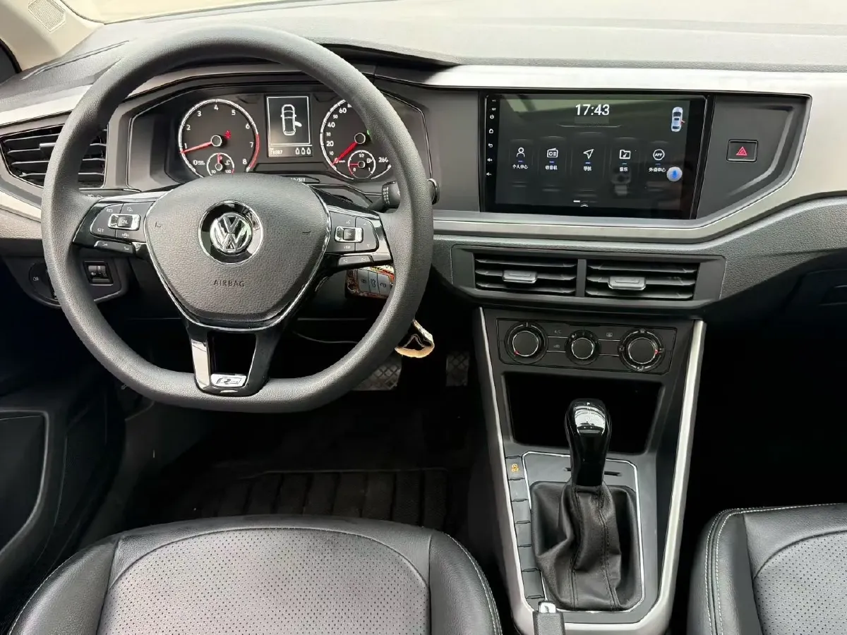 2019 Volkswagen Polo 1.5L 113HP L4 6AT,autocango,china used car exporter,china ev exporter,chinese used car exporter,chinese used ev exporter