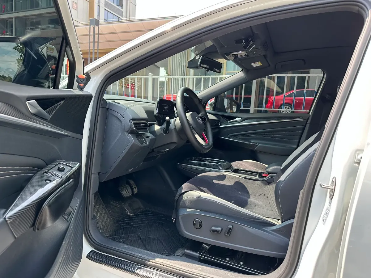 2024 Volkswagen ID.4 Crozz BEV 80.4KWH,autocango,china used car exporter,china ev exporter,chinese used car exporter,chinese used ev exporter