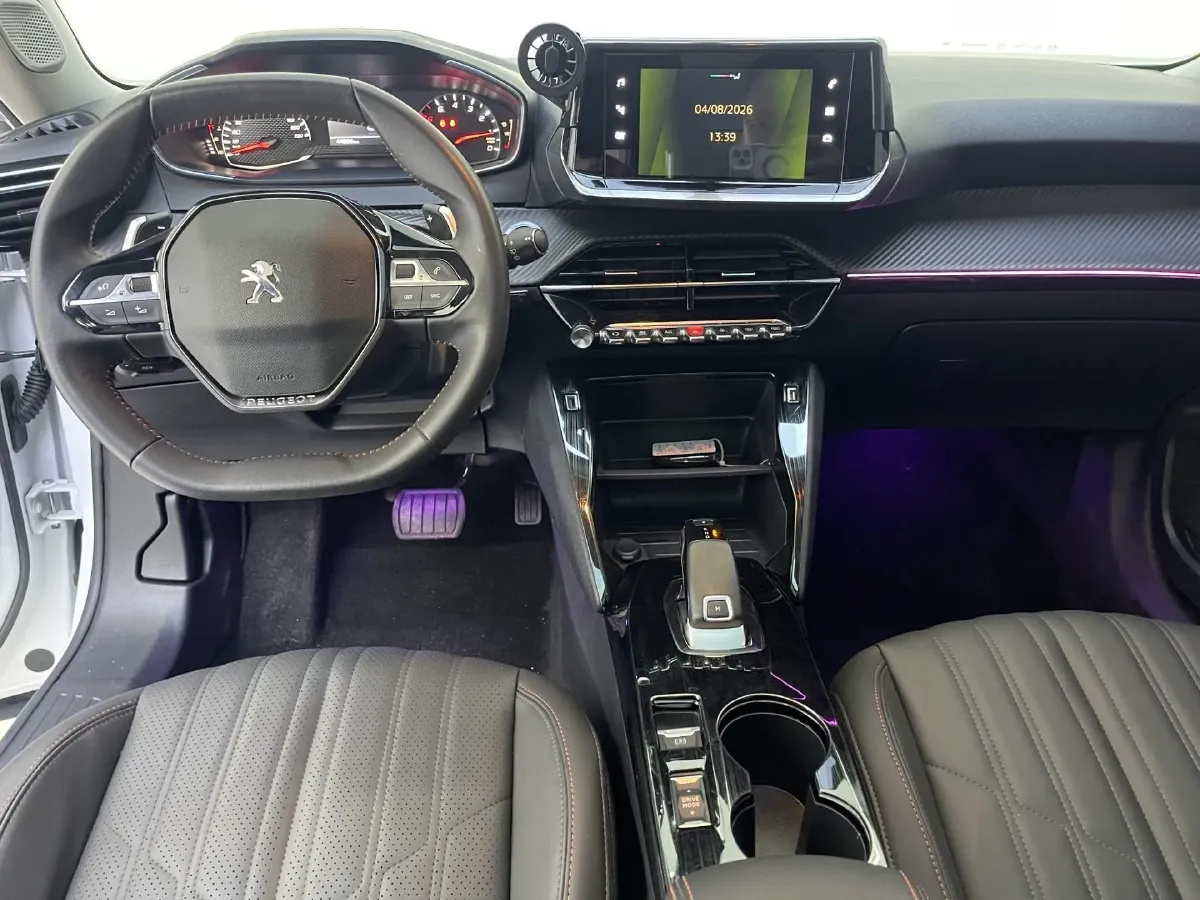 2022 Peugeot 2008 1.2T 136HP L3 6DCT,autocango,china used car exporter,china ev exporter,chinese used car exporter,chinese used ev exporter