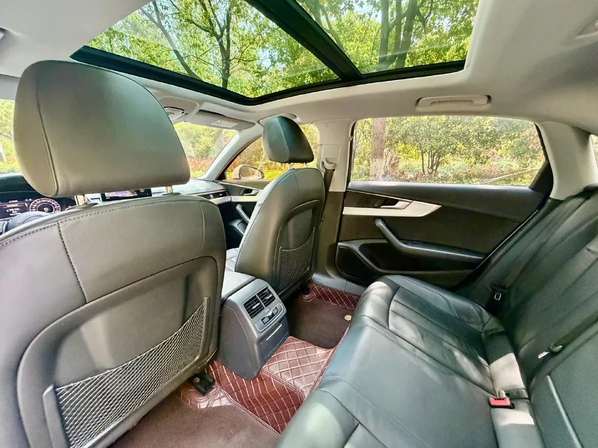 2019 Audi A4L 2.0T 190HP L4 7DCT,autocango,china used car exporter,china ev exporter,chinese used car exporter,chinese used ev exporter