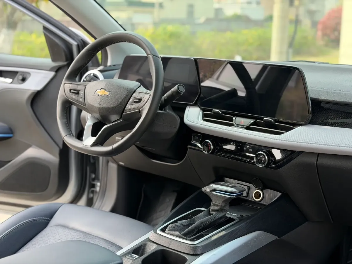 2023 Chevrolet Monza 1.5L 113HP L4 6DCT,autocango,china used car exporter,china ev exporter,chinese used car exporter,chinese used ev exporter