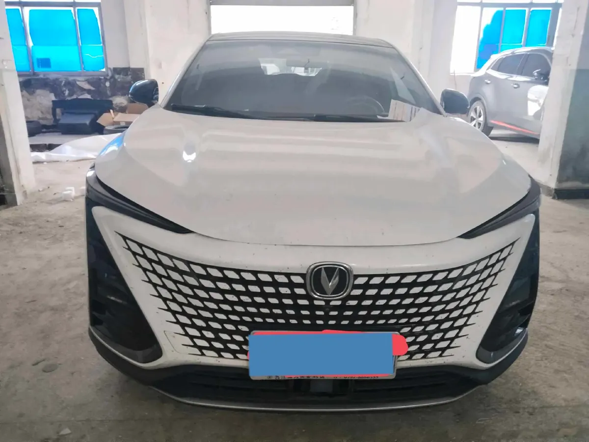 2022 ChangAn UNI-T 1.5T 188HP L4 7DCT,autocango,china used car exporter,china ev exporter,chinese used car exporter,chinese used ev exporter