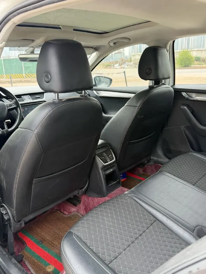 2019 Skoda Octavia 1.5L 116HP L4 6AT,autocango,china used car exporter,china ev exporter,chinese used car exporter,chinese used ev exporter