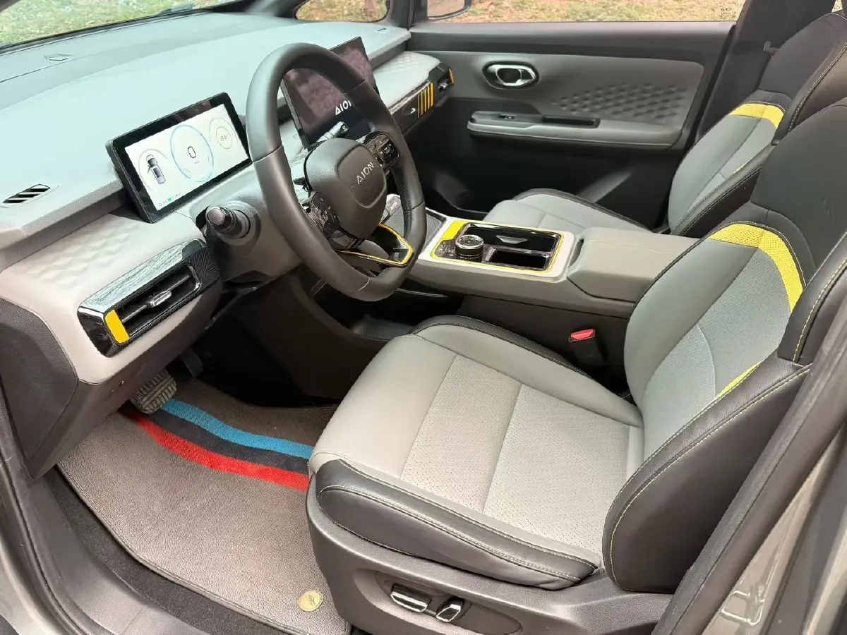 2022 Geely Okavango 1.8T 184HP L4 7DCT,autocango,china used car exporter,china ev exporter,chinese used car exporter,chinese used ev exporter