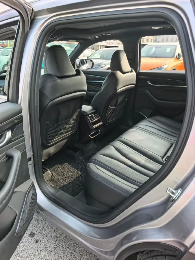 2024 Geely Monjaro 2.0T 218HP L4 7DCT,autocango,china used car exporter,china ev exporter,chinese used car exporter,chinese used ev exporter