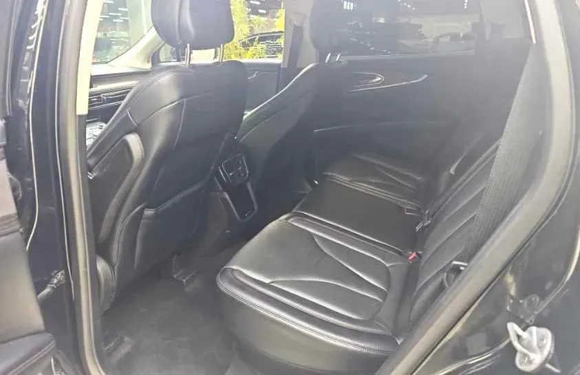 2021 Lincoln Nautilus 2.0T 245HP L4 8AT,autocango,china used car exporter,china ev exporter,chinese used car exporter,chinese used ev exporter