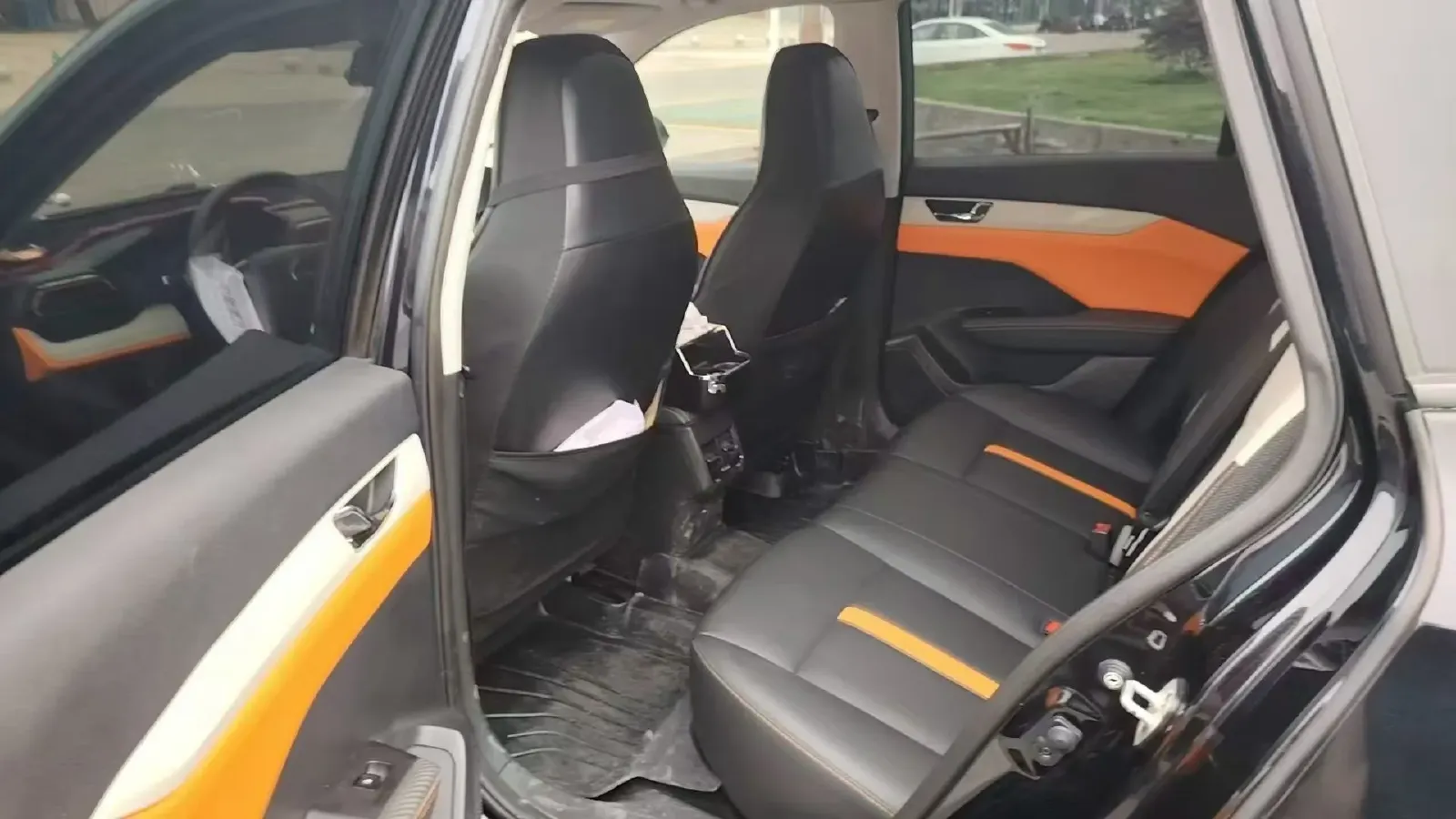 2023 DongFeng Aeolus YiXuan GS 1.5L 125HP L4 6DCT,autocango,china used car exporter,china ev exporter,chinese used car exporter,chinese used ev exporter