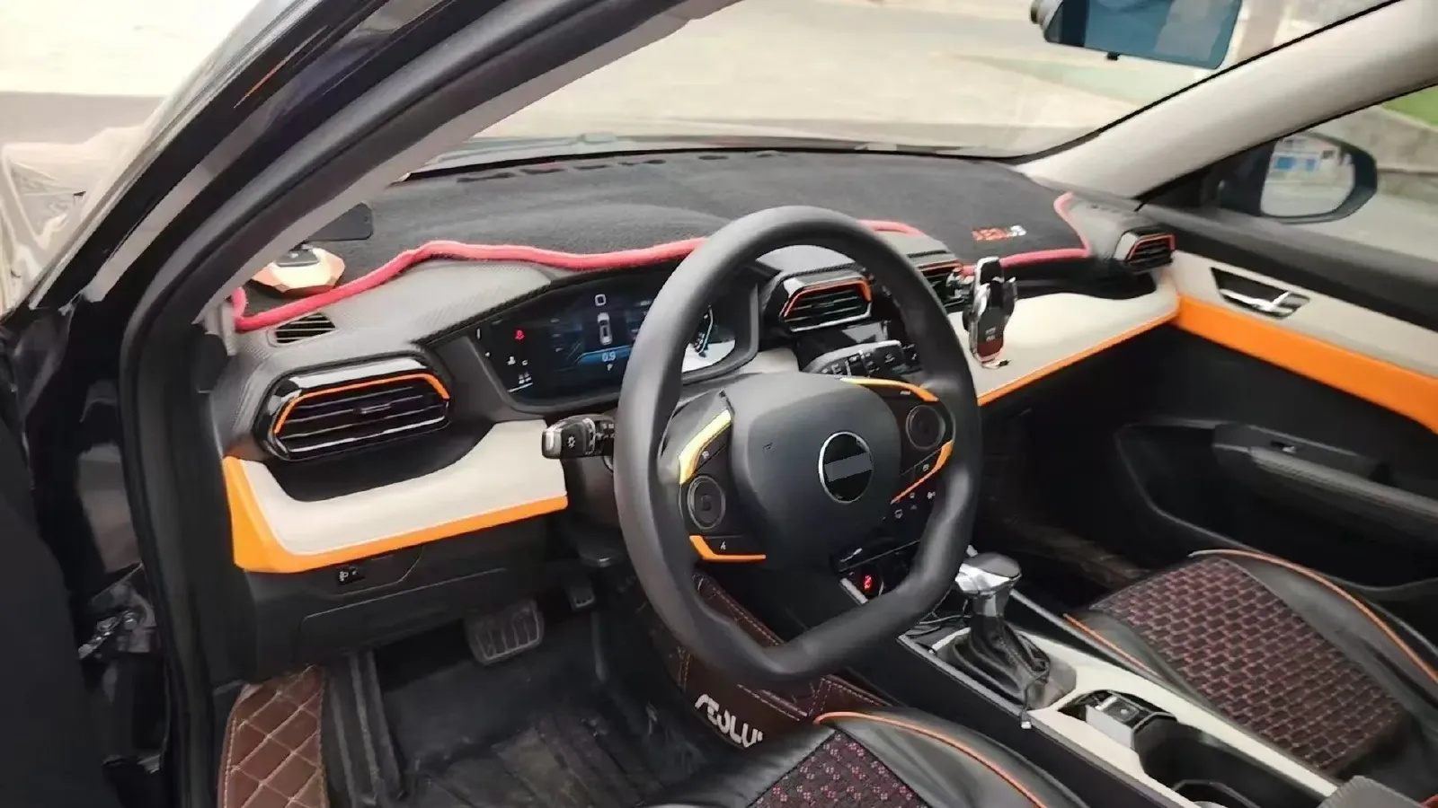 2023 DongFeng Aeolus YiXuan GS 1.5L 125HP L4 6DCT,autocango,china used car exporter,china ev exporter,chinese used car exporter,chinese used ev exporter