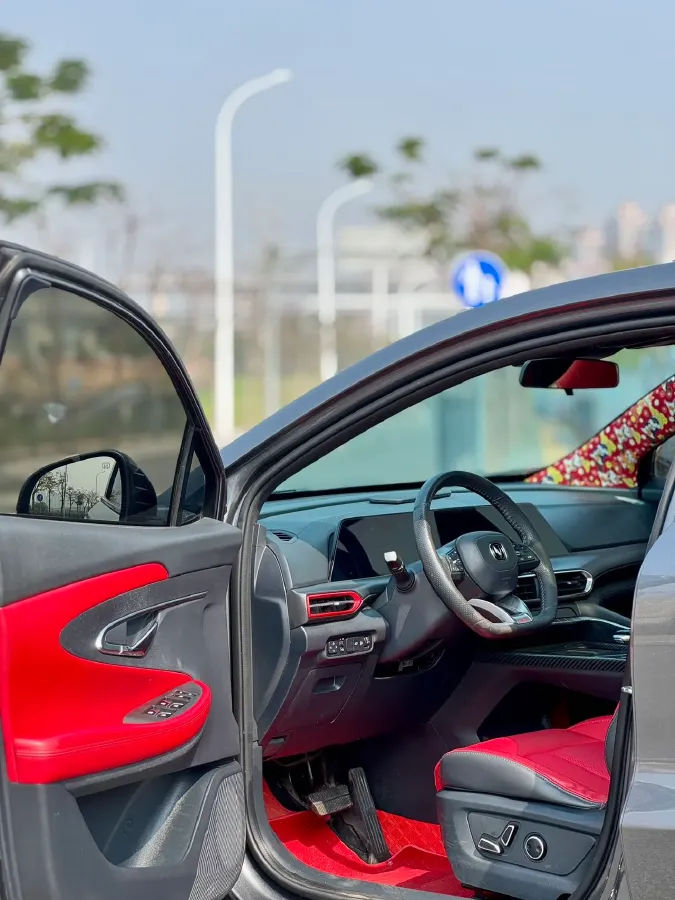 2020 ChangAn UNI-T 1.5T 180HP L4 7DCT,autocango,china used car exporter,china ev exporter,chinese used car exporter,chinese used ev exporter