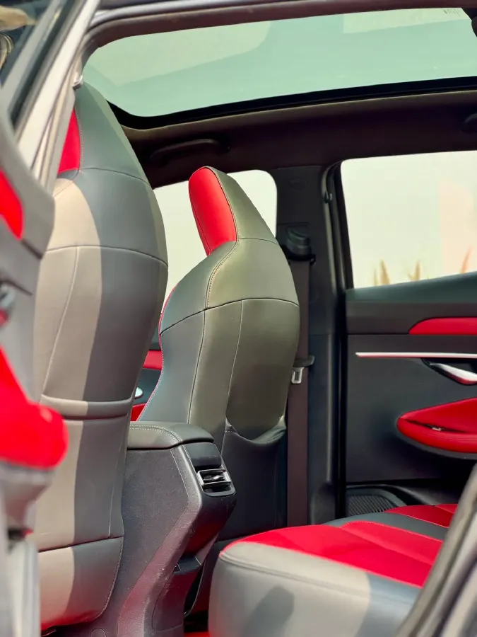 2020 ChangAn UNI-T 1.5T 180HP L4 7DCT,autocango,china used car exporter,china ev exporter,chinese used car exporter,chinese used ev exporter