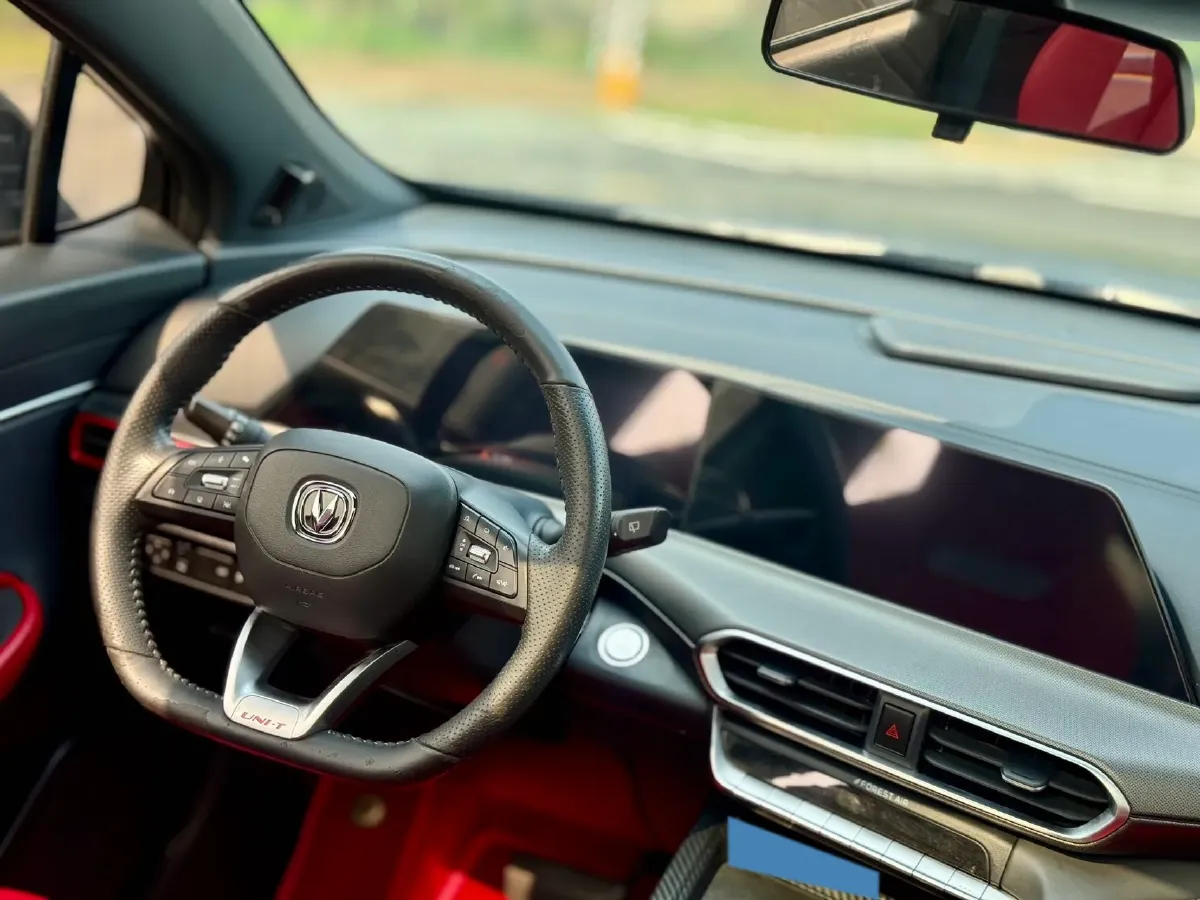 2020 ChangAn UNI-T 1.5T 180HP L4 7DCT,autocango,china used car exporter,china ev exporter,chinese used car exporter,chinese used ev exporter