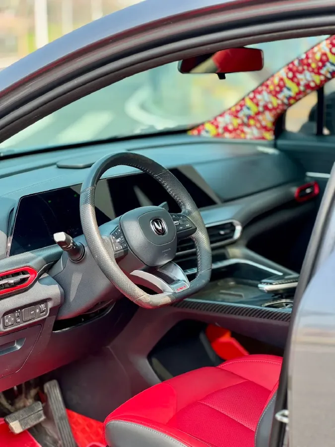 2020 ChangAn UNI-T 1.5T 180HP L4 7DCT,autocango,china used car exporter,china ev exporter,chinese used car exporter,chinese used ev exporter