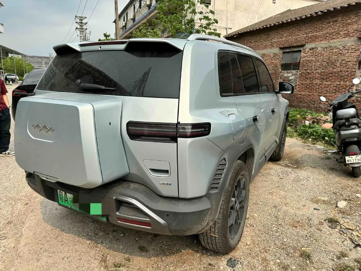 2025 FangChengBao Tai 3 BEV,autocango,china used car exporter,china ev exporter,chinese used car exporter,chinese used ev exporter