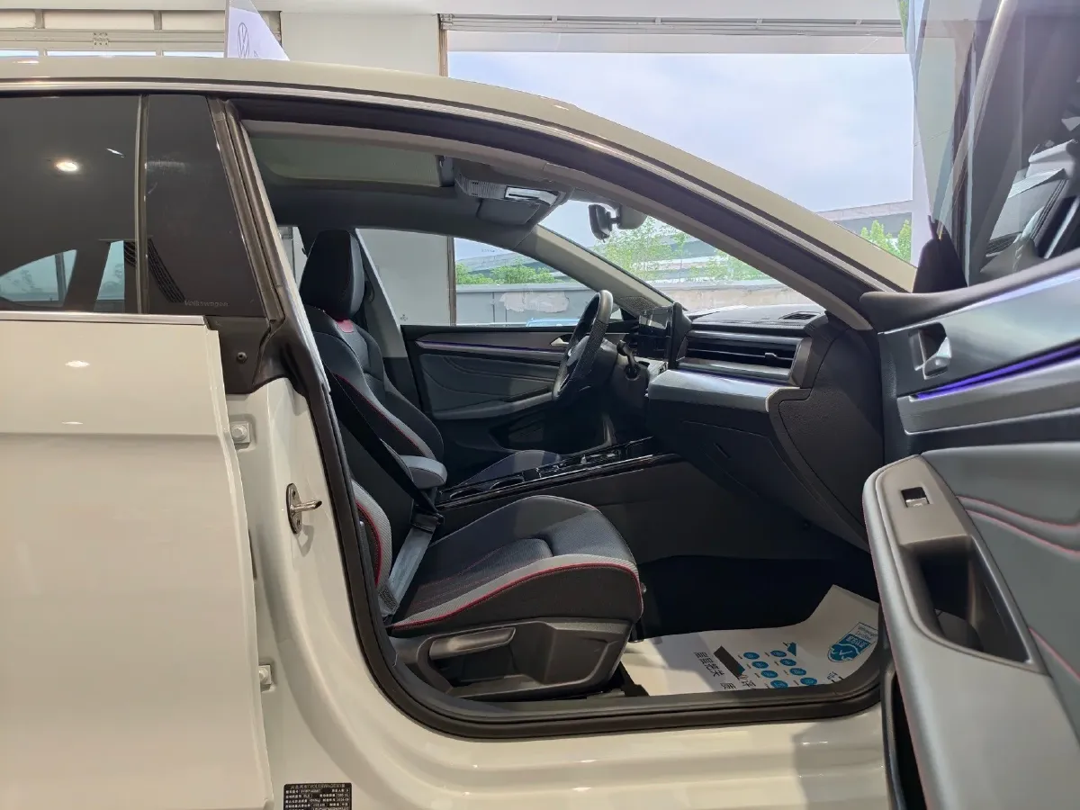 2024 Volkswagen Lamando 1.4T 150HP L4 7DCT,autocango,china used car exporter,china ev exporter,chinese used car exporter,chinese used ev exporter