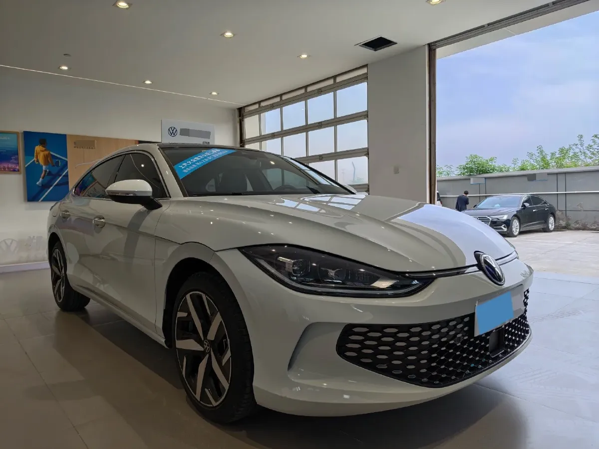 2024 Volkswagen Lamando 1.4T 150HP L4 7DCT,autocango,china used car exporter,china ev exporter,chinese used car exporter,chinese used ev exporter