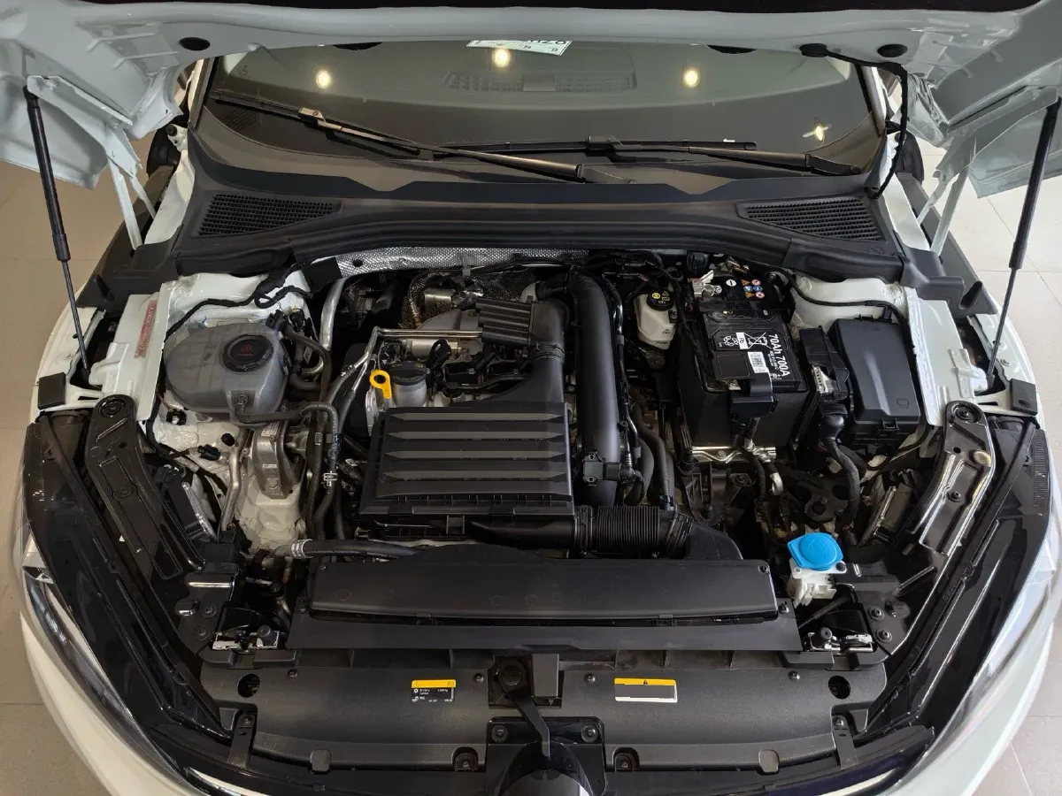 2024 Volkswagen Lamando 1.4T 150HP L4 7DCT,autocango,china used car exporter,china ev exporter,chinese used car exporter,chinese used ev exporter