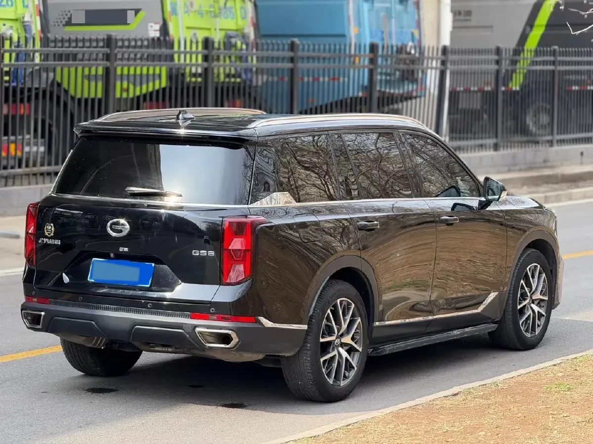 2022 GAC Trumpchi GS8 2.0T 252HP L4 8AT,autocango,china used car exporter,china ev exporter,chinese used car exporter,chinese used ev exporter