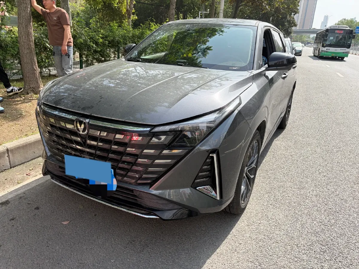 2025 ChangAn UNI-Z 1.5T 188HP L4 7DCT,autocango,china used car exporter,china ev exporter,chinese used car exporter,chinese used ev exporter