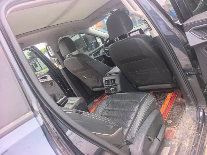 2023 Volkswagen Talagon 2.0T 220HP L4 7DCT,autocango,china used car exporter,china ev exporter,chinese used car exporter,chinese used ev exporter