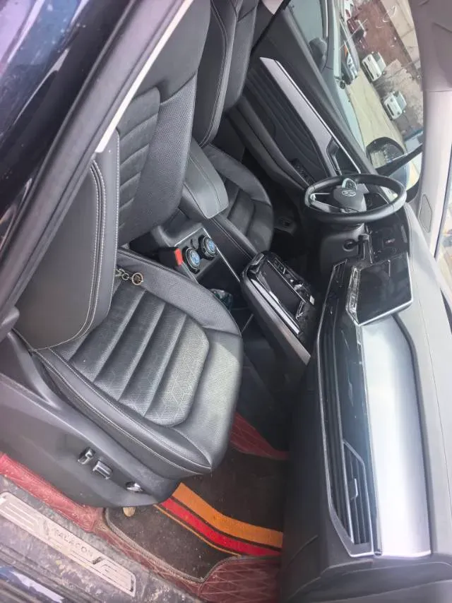 2023 Volkswagen Talagon 2.0T 220HP L4 7DCT,autocango,china used car exporter,china ev exporter,chinese used car exporter,chinese used ev exporter