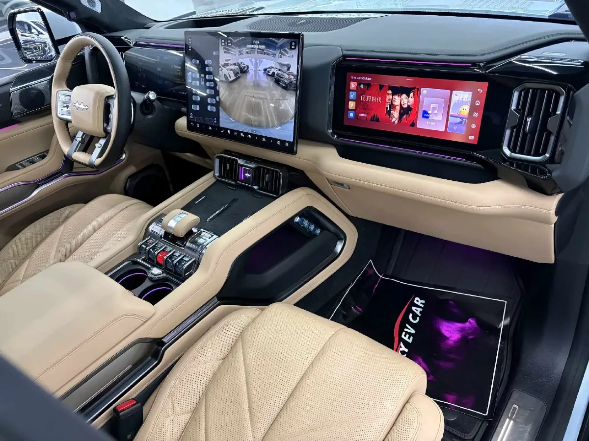 2025 FangChengBao Bao 8 2.0T 245HP L4 E-CVT PHEV 36.8KWH,autocango,china used car exporter,china ev exporter,chinese used car exporter,chinese used ev exporter