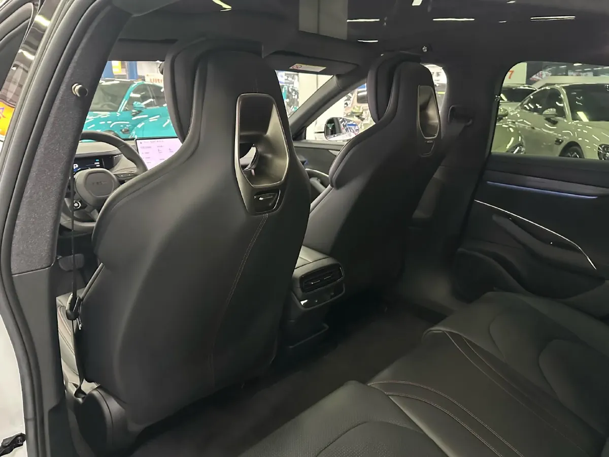 2024 MI SU7 BEV 94.3KWH,autocango,china used car exporter,china ev exporter,chinese used car exporter,chinese used ev exporter