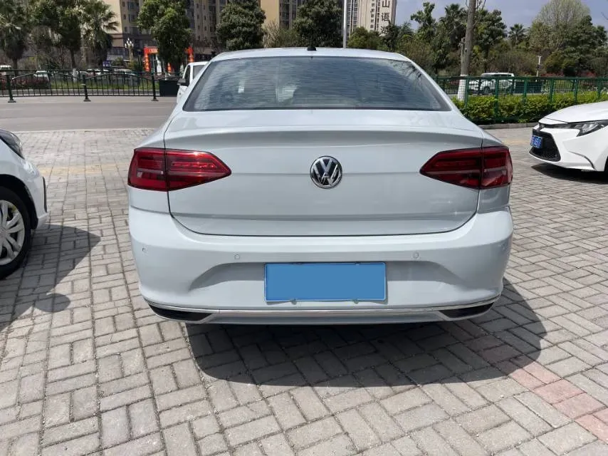 2019 Volkswagen T-Cross 1.4T 150HP L4 7DCT,autocango,china used car exporter,china ev exporter,chinese used car exporter,chinese used ev exporter