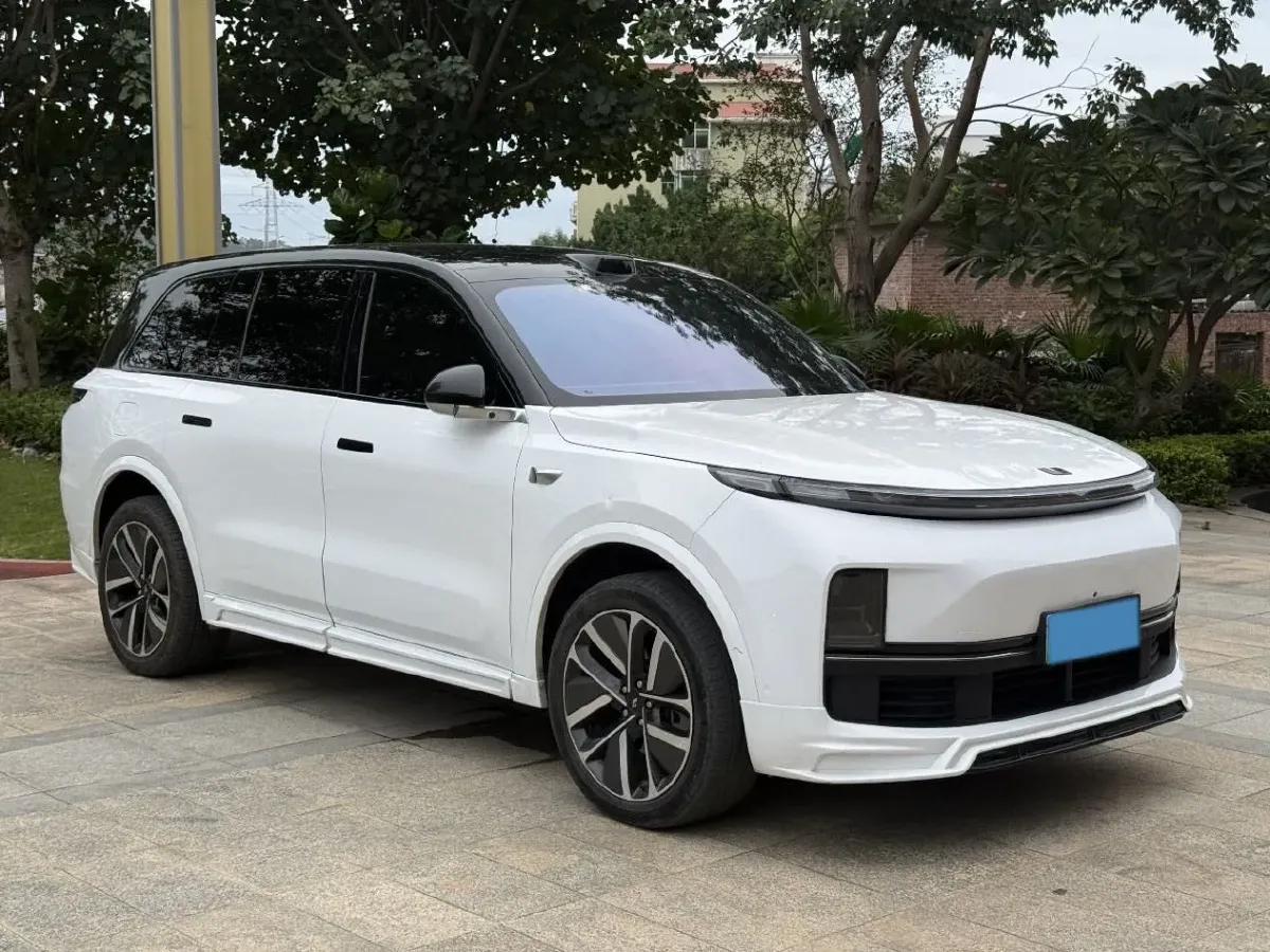 2022 Li L9 Range Extended 154HP REEV 42.6KWH,autocango,china used car exporter,china ev exporter,chinese used car exporter,chinese used ev exporter