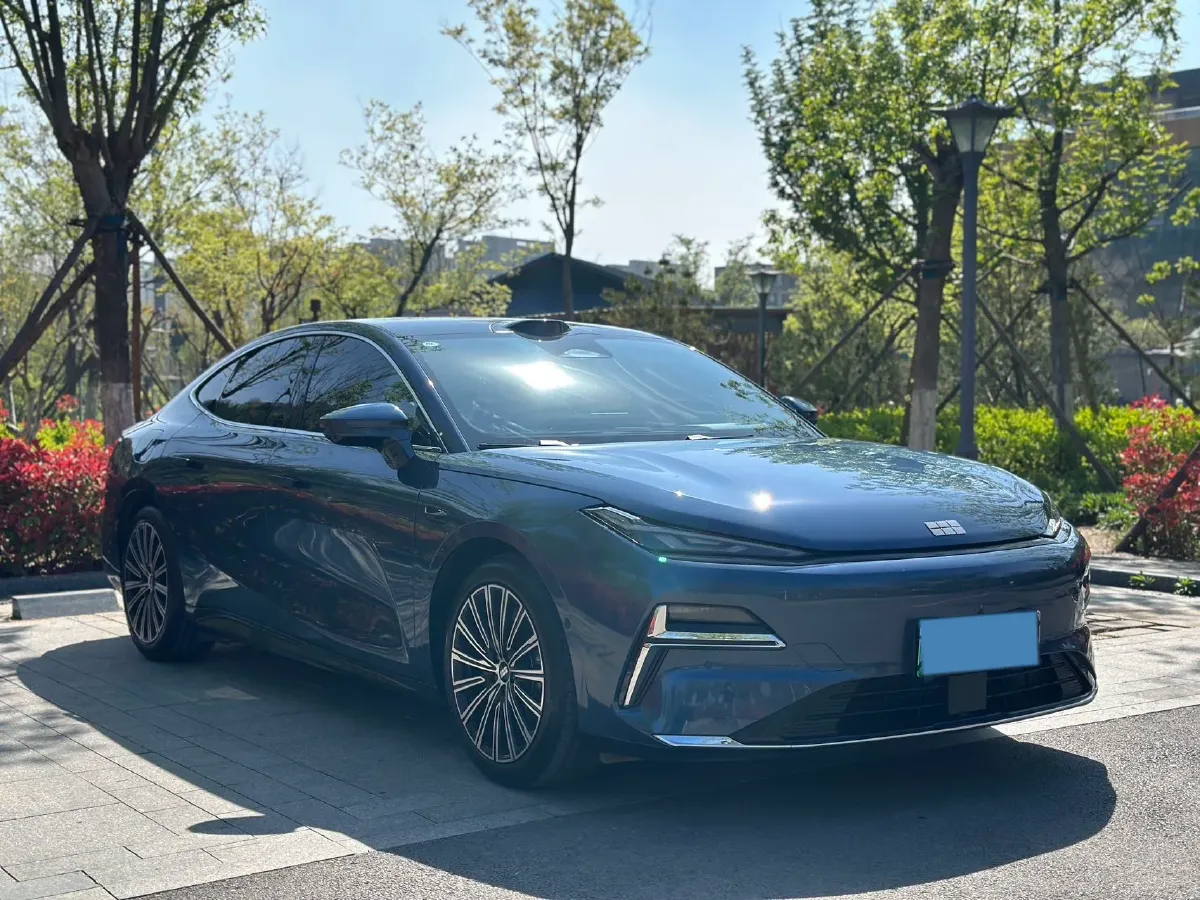 2025 Geely Galaxy Starshine 8 1.5T 163HP L4 3DHT PHEV 27.69KWH,autocango,china used car exporter,china ev exporter,chinese used car exporter,chinese used ev exporter