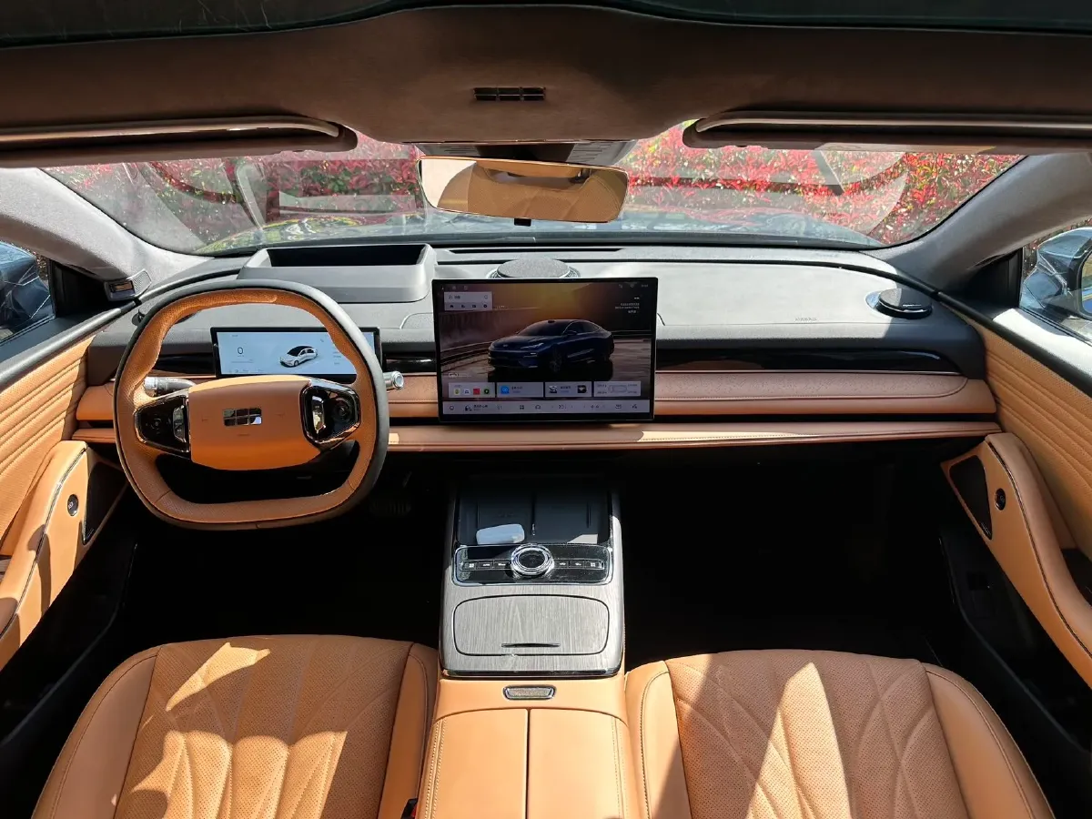 2025 Geely Galaxy Starshine 8 1.5T 163HP L4 3DHT PHEV 27.69KWH,autocango,china used car exporter,china ev exporter,chinese used car exporter,chinese used ev exporter