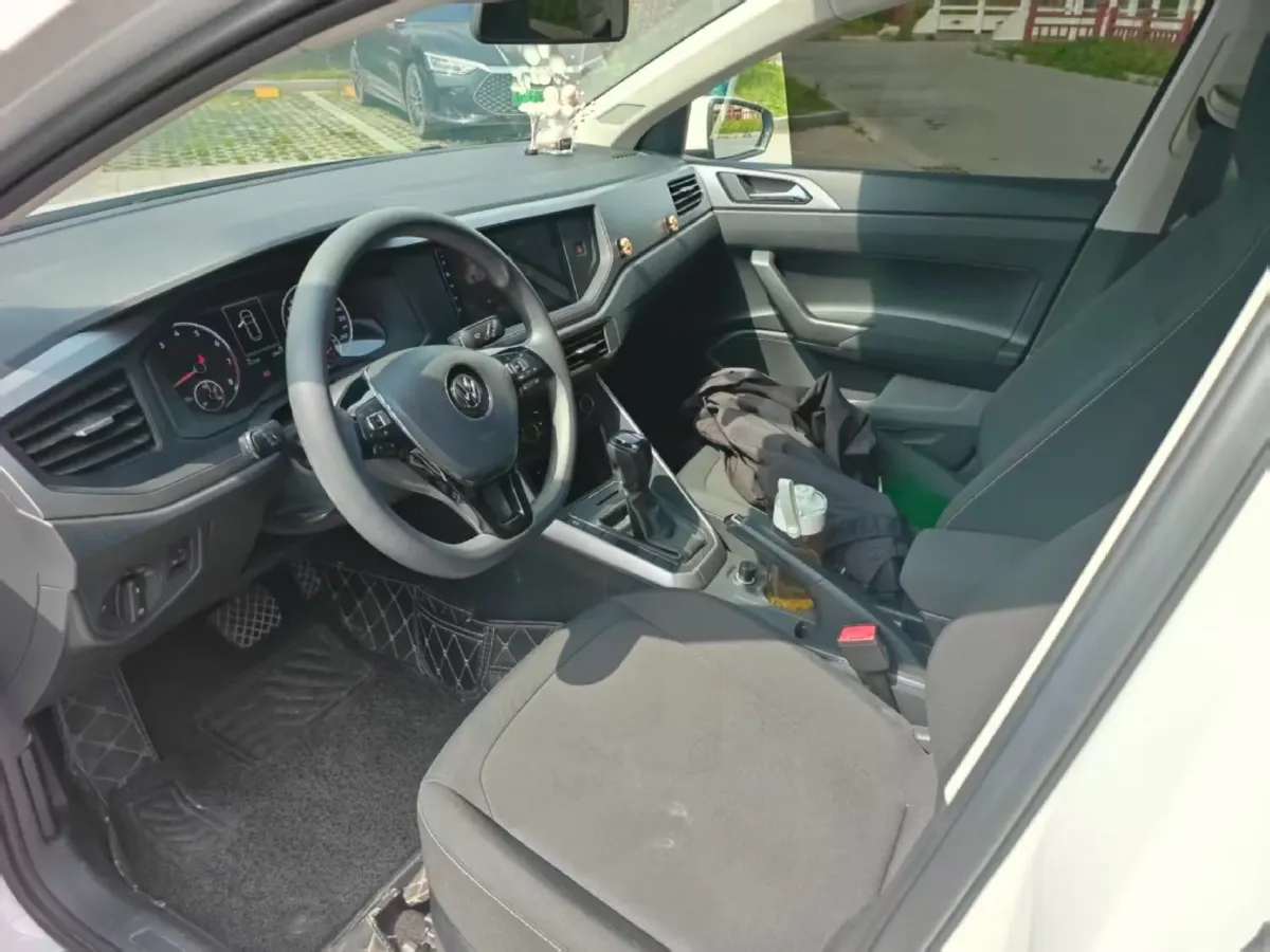 2019 Volkswagen Polo 1.5L 113HP L4 6AT,autocango,china used car exporter,china ev exporter,chinese used car exporter,chinese used ev exporter